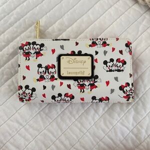 Disney Loungefly Mickey and Minnie Valentines Wallet